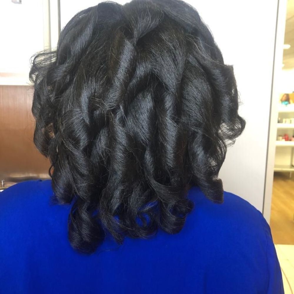 Meet your Posher, Eva